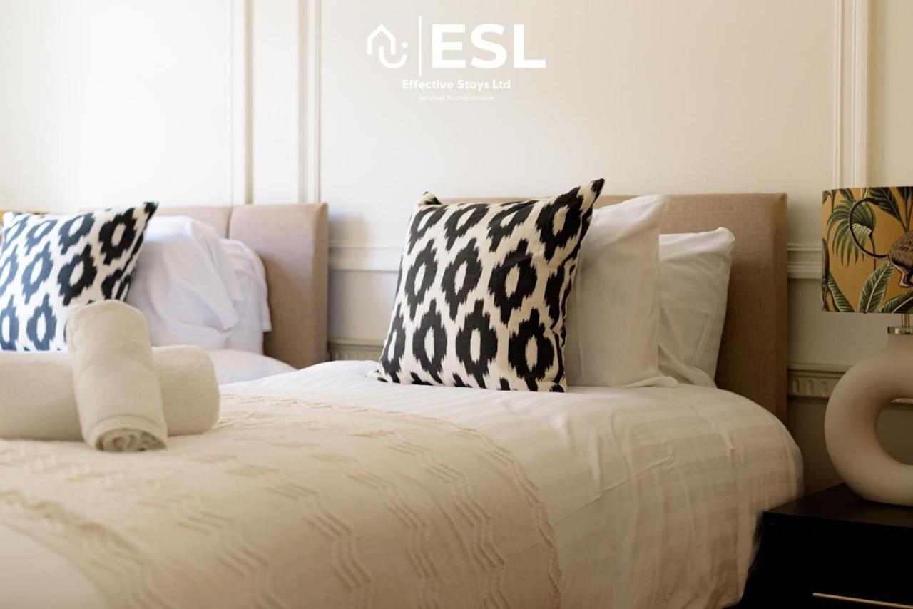 Most Central Luxury Grade 2 Listed Apartment Overlooking Shrewsbury Square - Free Parking Exteriér fotografie